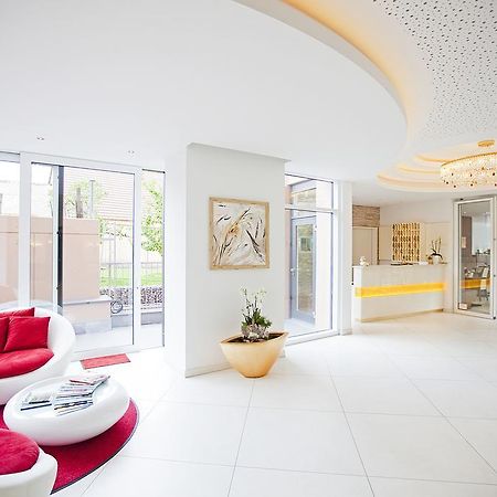 Hotel Krone Ohg Герлинген Екстериор снимка